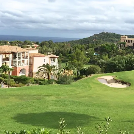 Climatise Vue Golf A Cap Esterel